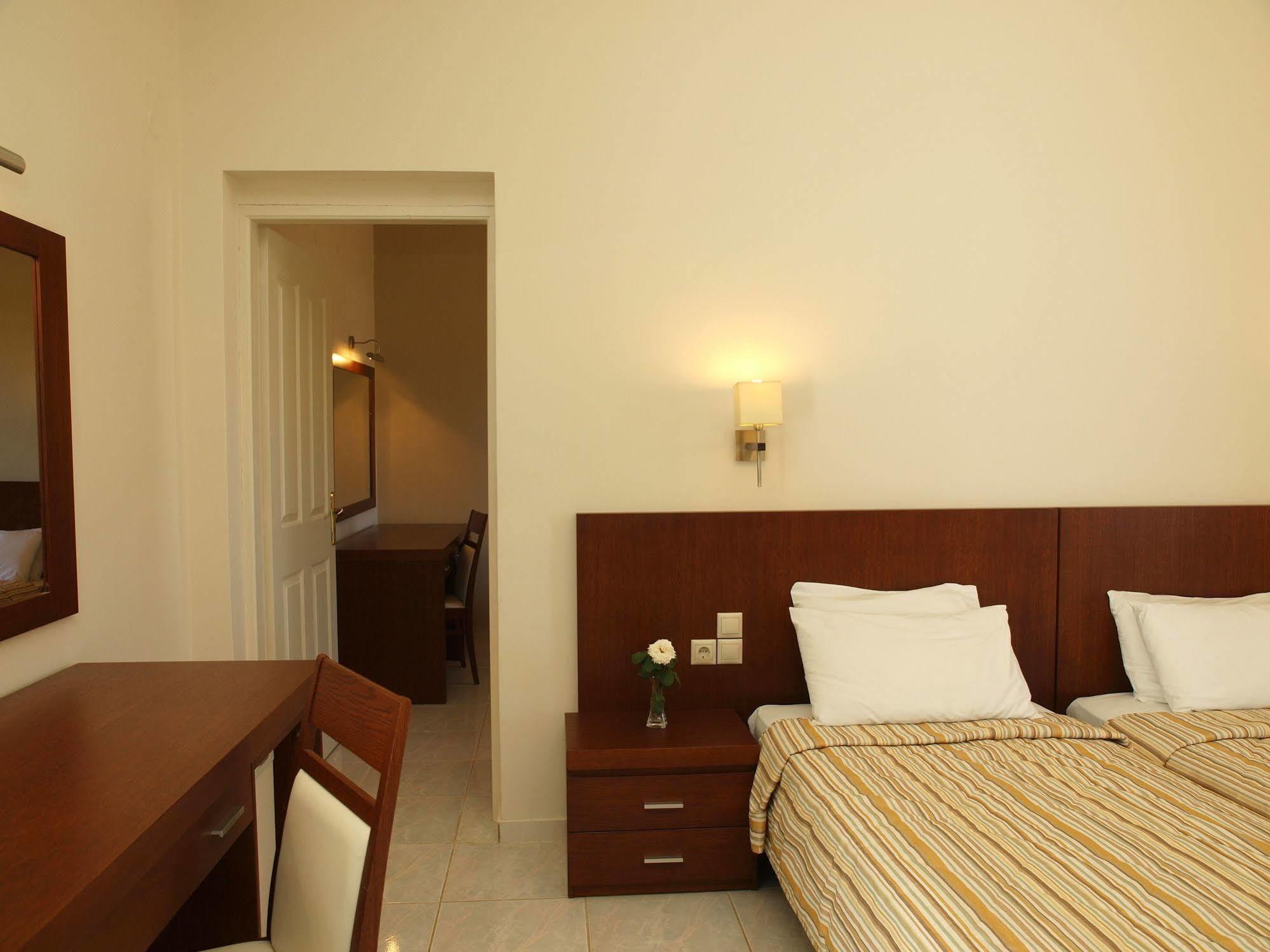 Skiathos Club Hotel & Suites Vasilias  외부 사진