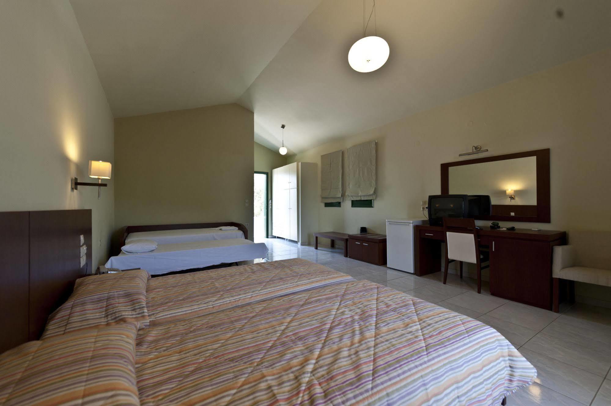 Skiathos Club Hotel & Suites Vasilias  외부 사진
